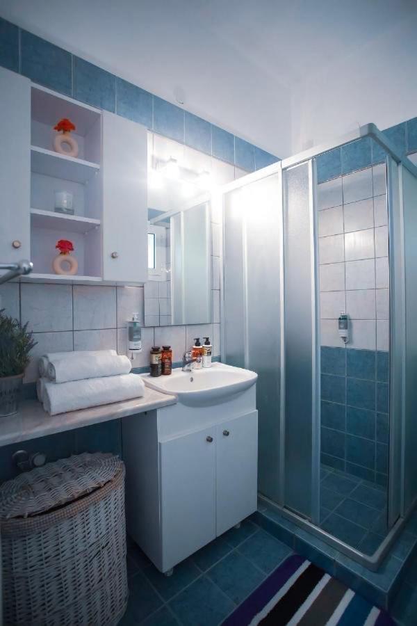 Ionian Escape Seaview Mesongi